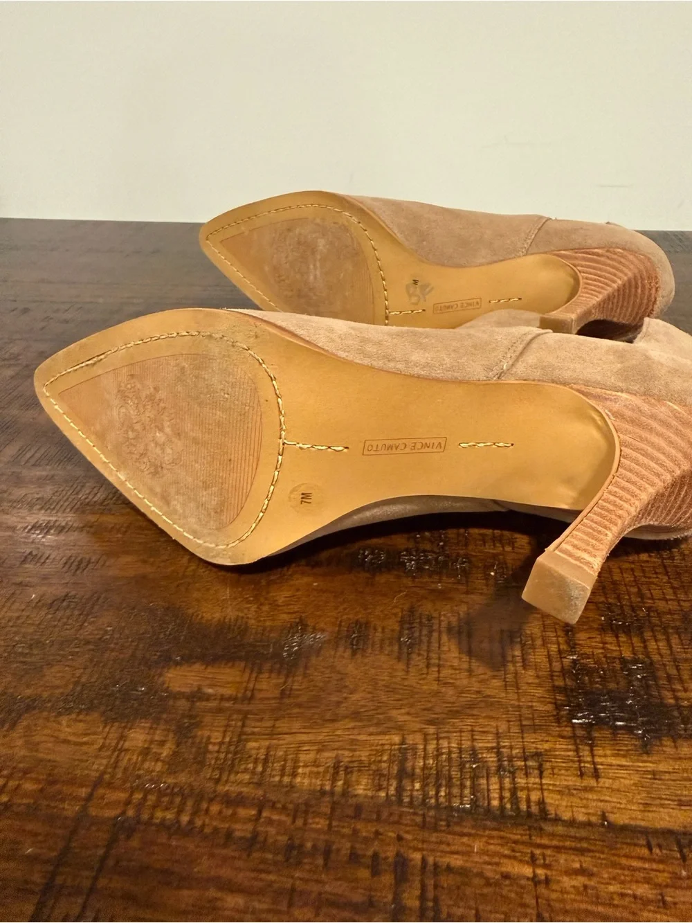 Vince Camuto vince camuto